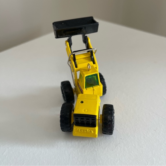 Vintage 1997 Hallmark keepsake Tonka mighty front loader ornament - Picture 6 of 12